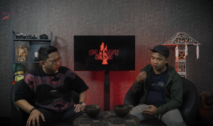 Pengalaman nyata jurnalis Kalimantan yang diteror sosok kuyang sejak menulis buku, hingga gangguan beralih ke istrinya yang tengah hamil.